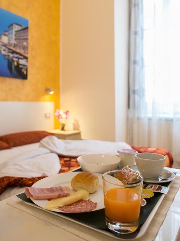 Rooms Boutique Carducci - image 8