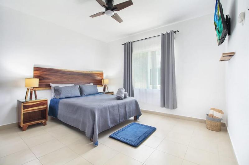 Family House with Pool in Playa del Carmen - image 8