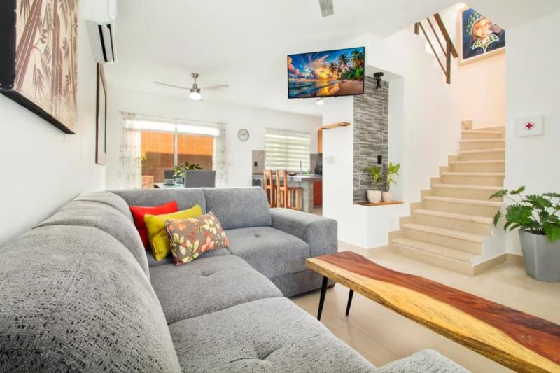 Family House with Pool in Playa del Carmen - image 28