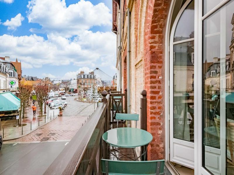 High-end 75m2 apartment - Place Morny - image 11