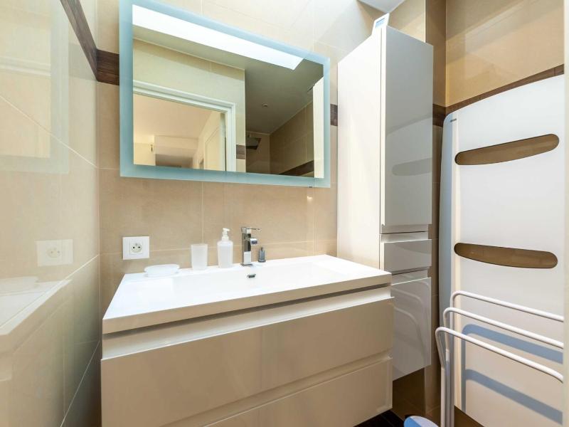 High-end 75m2 apartment - Place Morny - image 27