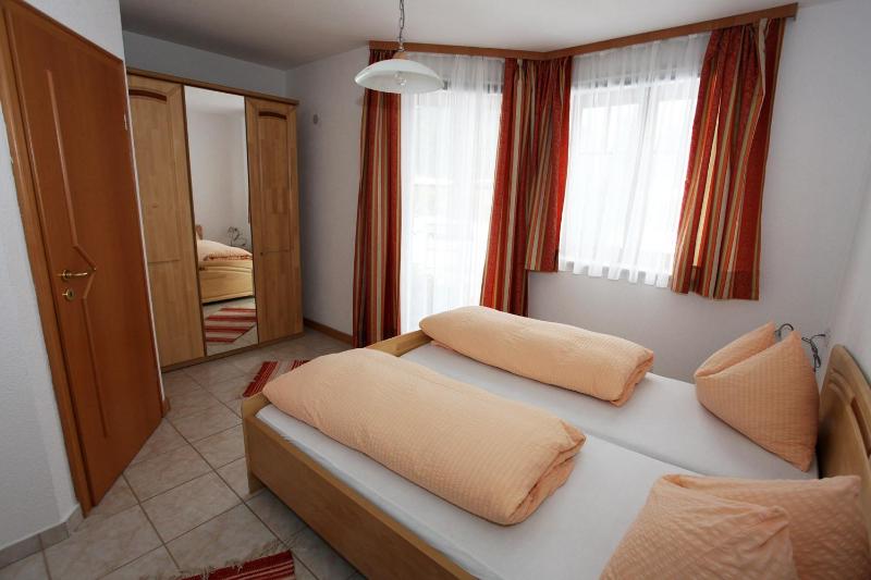 One-Bedroom Apartment with Terrace image 4