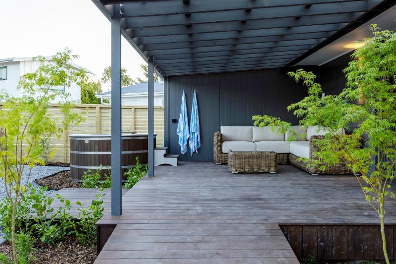 Memories - stunning relaxation near lake with private hot tub - image 36