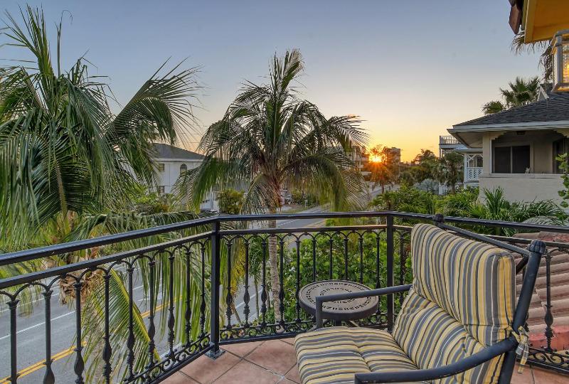 Monarch Villa - 5542 W - image 23