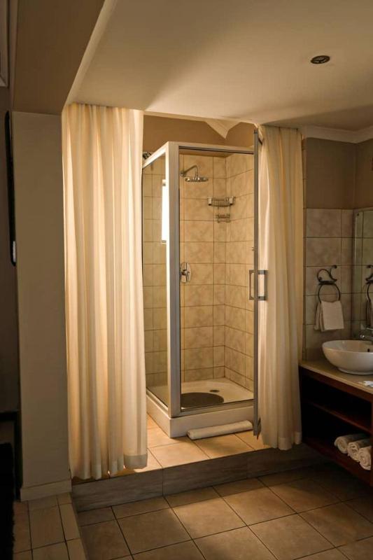 Pemabwe Guest Lodge - image 4