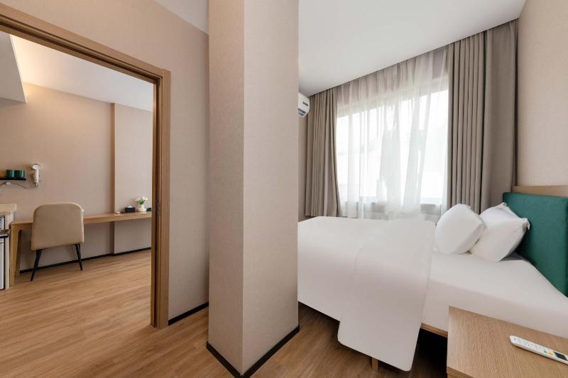 OriLive Youth Hotel Dongguan Guomao - image 15