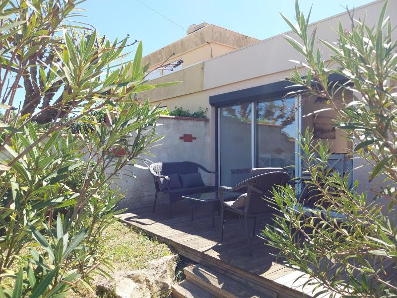 Villa T6 10 couchages front de mer piscine Saint Pierre la Mer - image 5