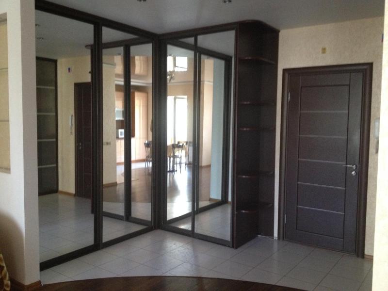 Apartment with Balcony image 3