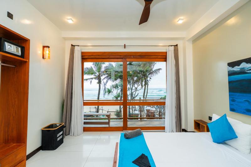 Liya Beach Ahangama - Luxury Beachfront Boutique Hotel - image 12