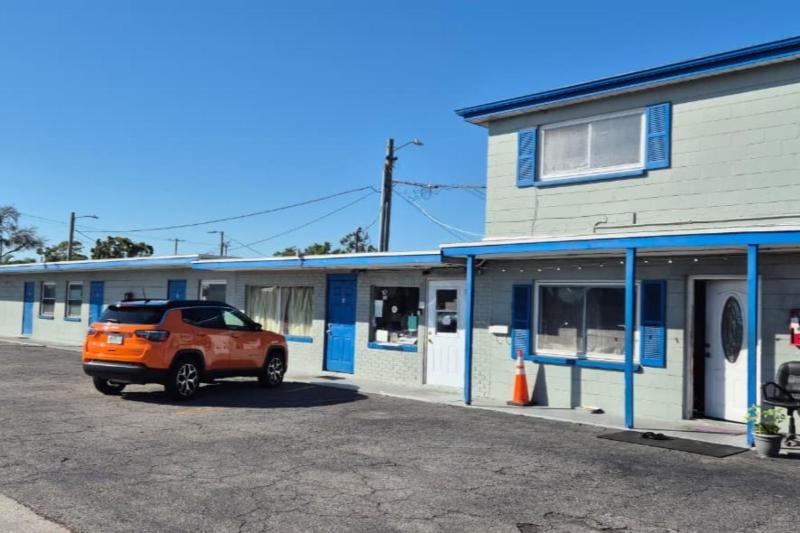Base Motel By OYO South Tampa - image 10