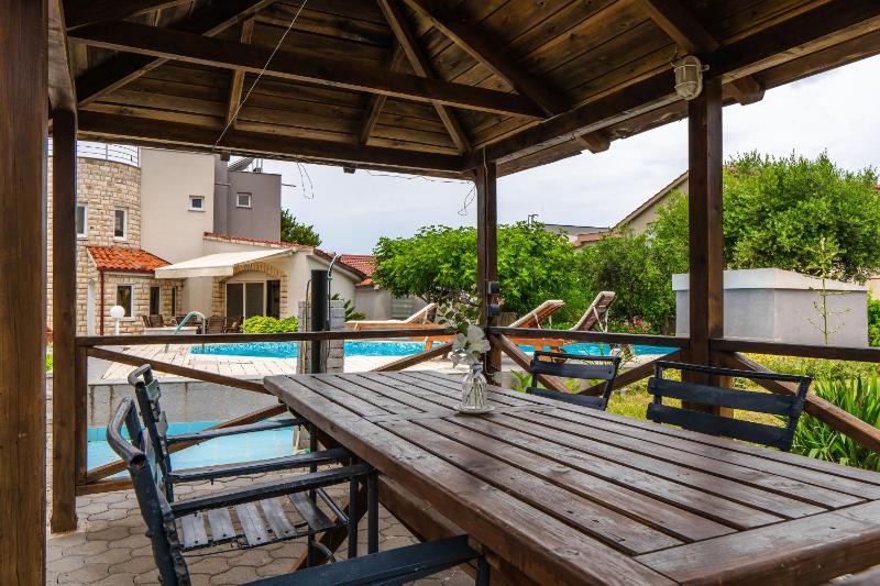 Villa Jelena Vir near beach - image 47