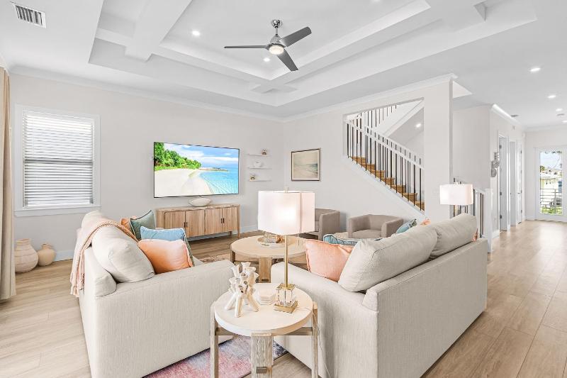 Gorgeous 6 Bedroom New Build 261 Carolina Ave- Heated Pool home - image 40