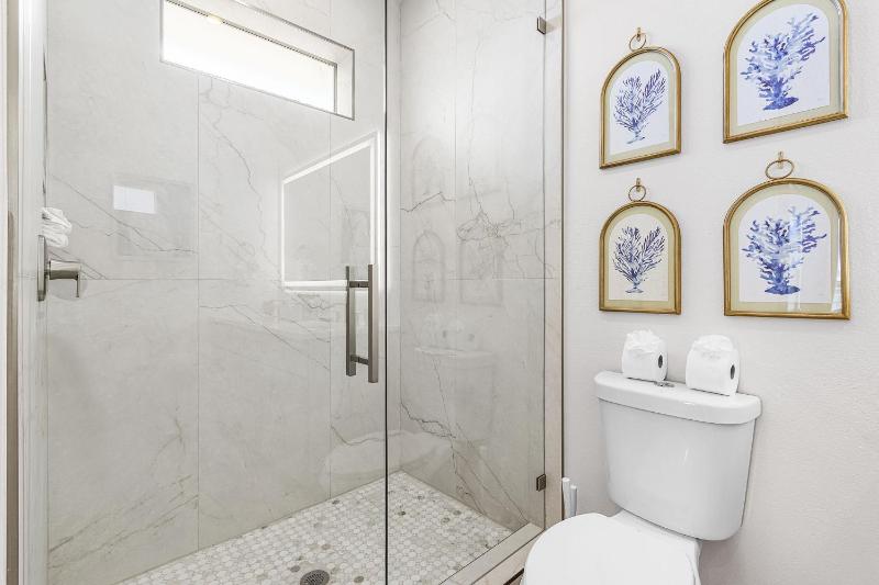 Gorgeous 6 Bedroom New Build 261 Carolina Ave- Heated Pool home - image 47