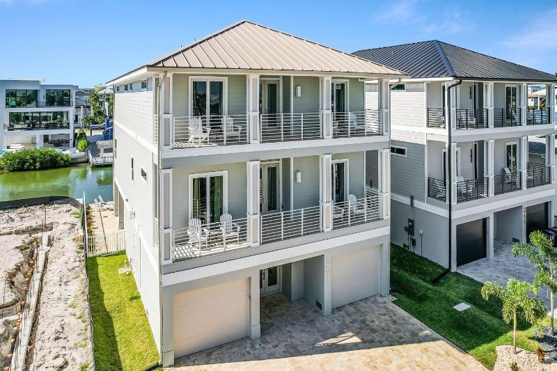 Gorgeous 6 Bedroom New Build 261 Carolina Ave- Heated Pool home - image 23