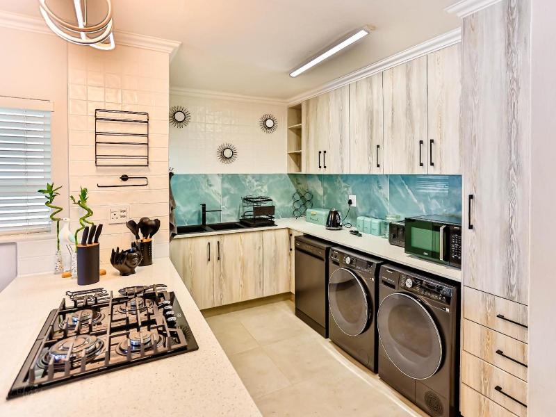 5 Frinton on Sea - image 10