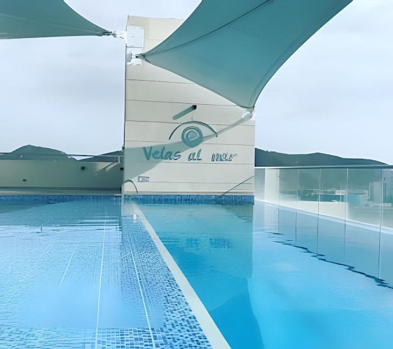 Suite moderna cerca del mar - image 14