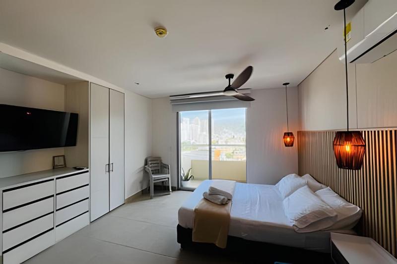 Hermoso Loft Velas al mar - image 15