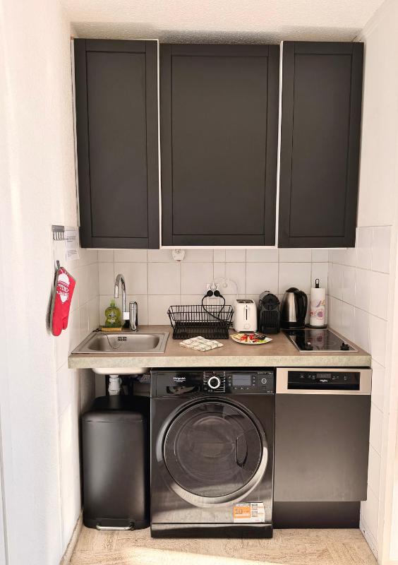 My Resid Appart Cannes Marina vue piscine - image 19