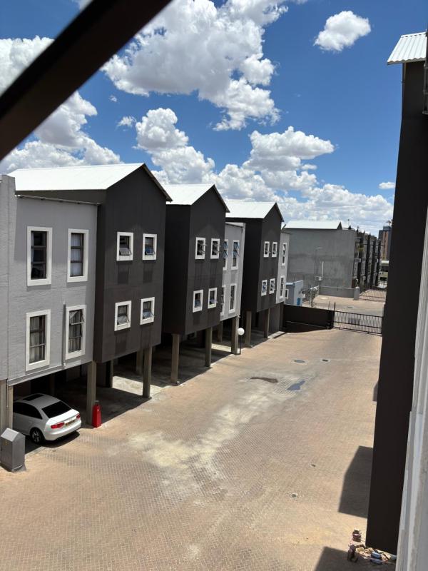 The Oryx Luxury Apartment - image 8