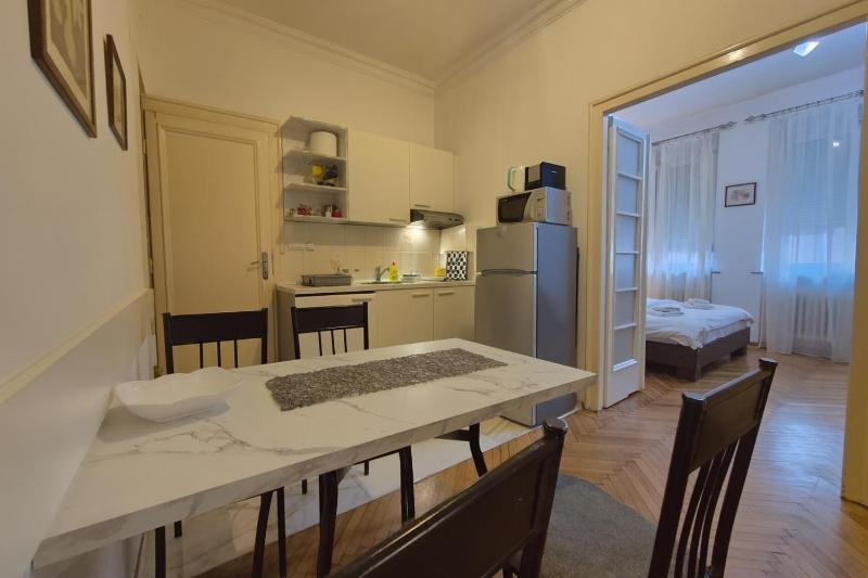 Dositej 5 Apartment - image 9