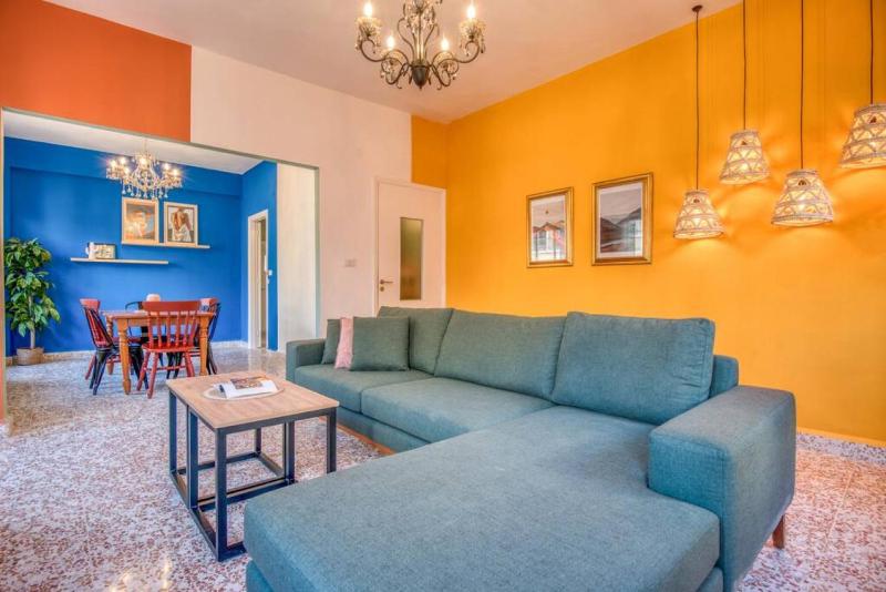 Muse 2-BR Apartment & Balcony in Mar Mikhael - image 1