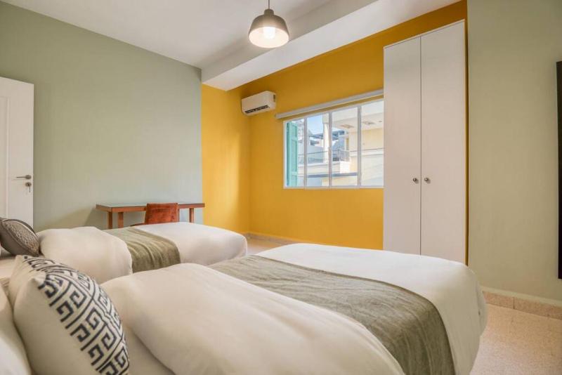 Muse 2-BR Apartment & Balcony in Mar Mikhael - image 7