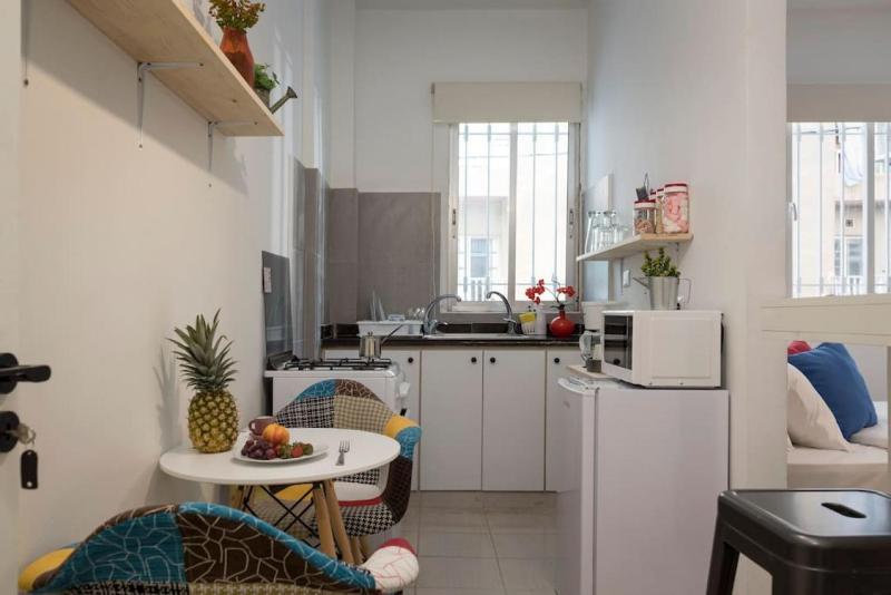 Garage - Stylish Studio & Balcony in Mar Mikhael - image 16