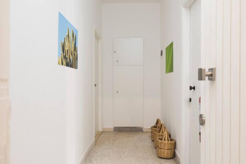 Garage - Stylish Studio & Balcony in Mar Mikhael - image 12