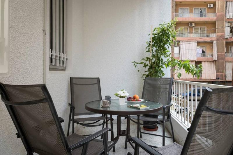 Garage - Stylish Studio & Balcony in Mar Mikhael - image 4