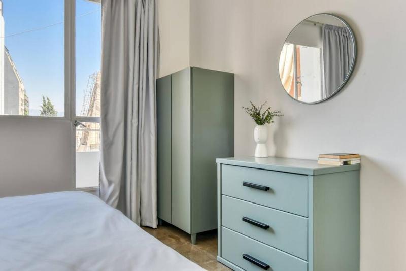 The Arch 2-BR Apt & Balcony in Mar Mkhayel - image 10