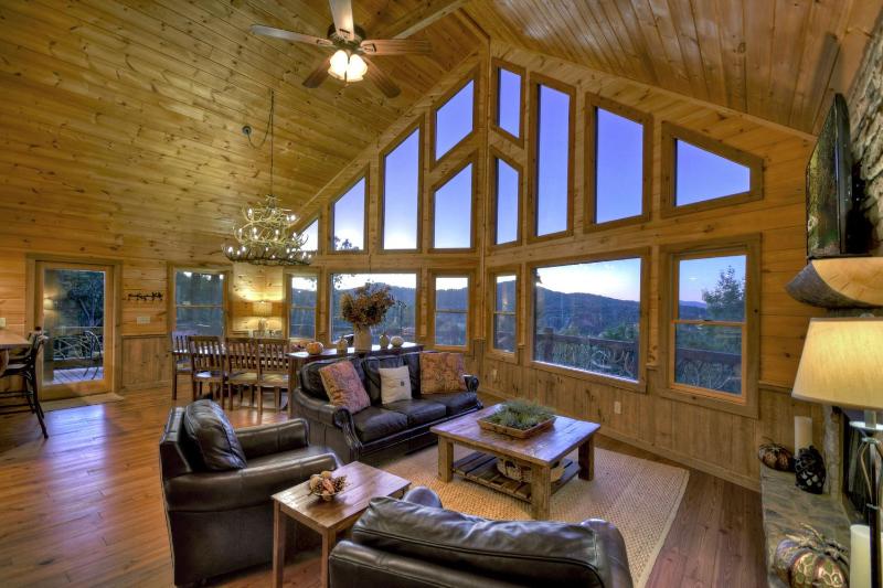 View-Topia STUNNING VIEWS - Hot tub - Gameroom - image 4