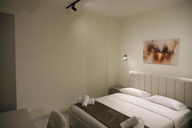 HORIZONT Central Stay Apart-Hotel - image 8