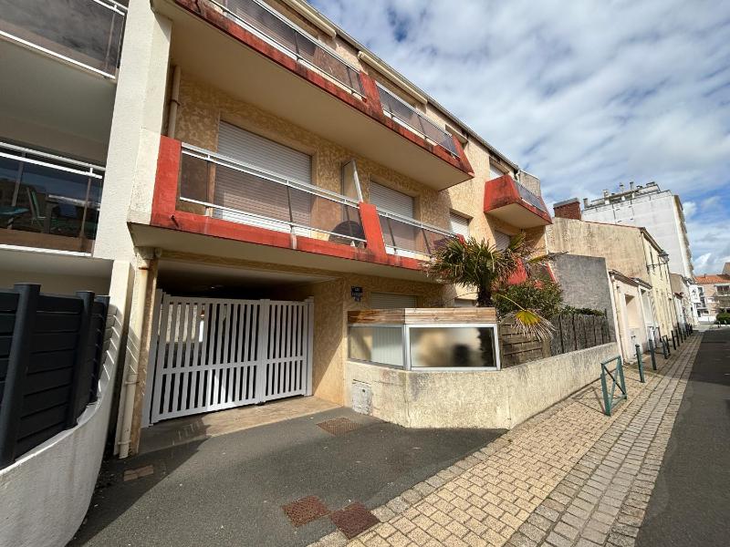 Appartement Confortable à 100m de la Plage Centre-ville Les Sables-d'Olonne - FR-1-197-593 - image 11