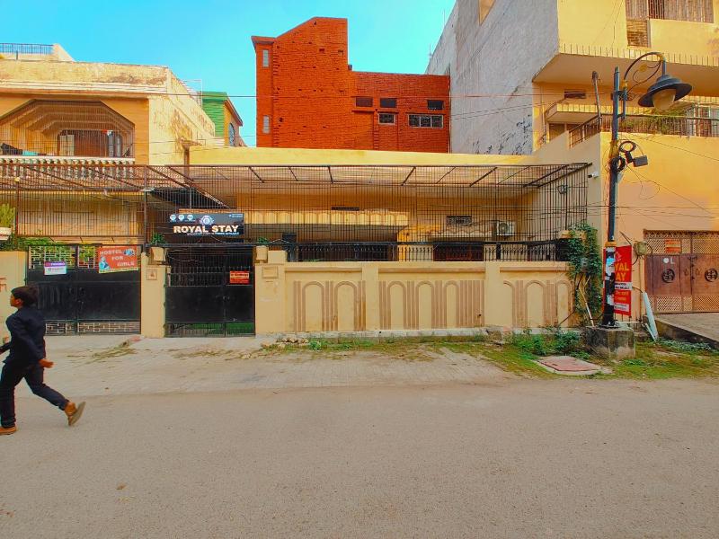 ROYAL STAY NEAR assi ghat - image 13