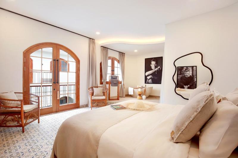 LuXXE 6bed Canggu Villa Vibes for Cool Jet Setters - image 15
