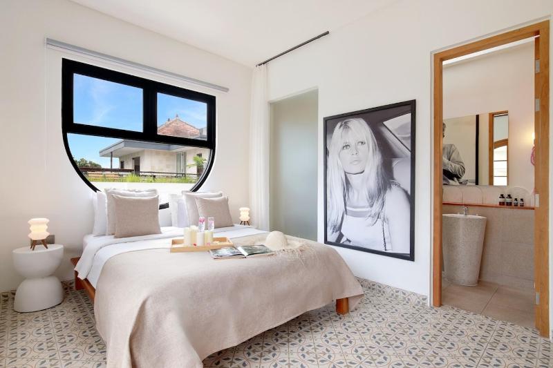 LuXXE 6bed Canggu Villa Vibes for Cool Jet Setters - image 16