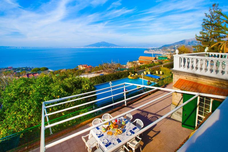 Estate4home - Villa Luisa Jacuzzi&Pool - image 1
