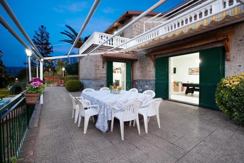 Estate4home - Villa Luisa Jacuzzi&Pool - image 4