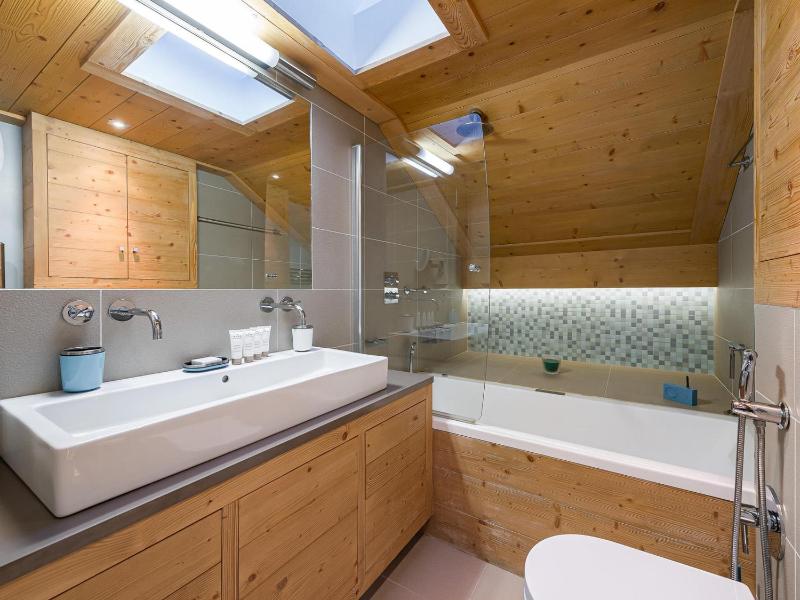 Chalet familial rénové avec sauna près des pistes - FR-1-565-10 - image 10
