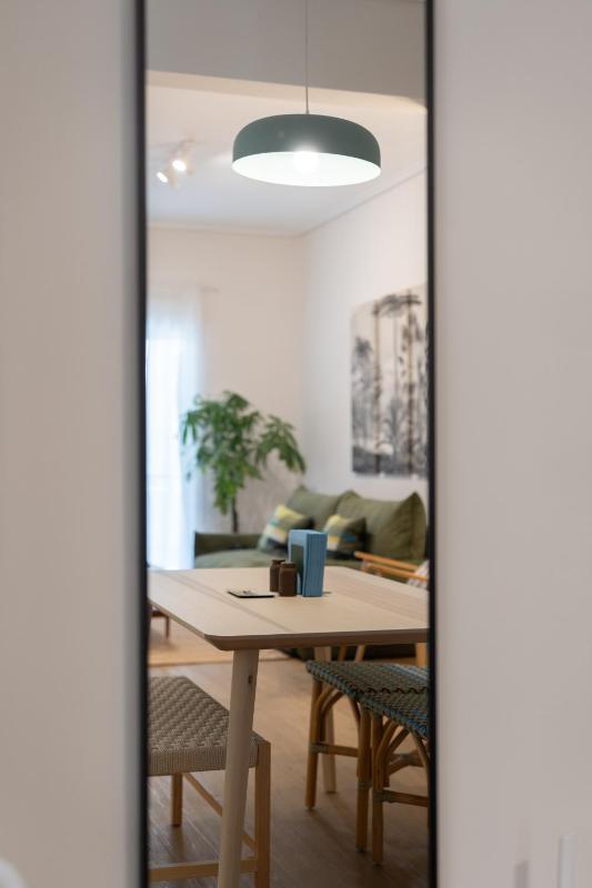 Cozy 2BR Apartment Warm Bright & Steps to Metro - image 15