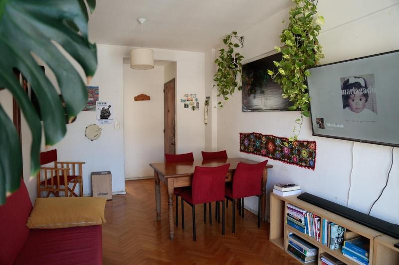 Full apartment with balcony central location - image 6