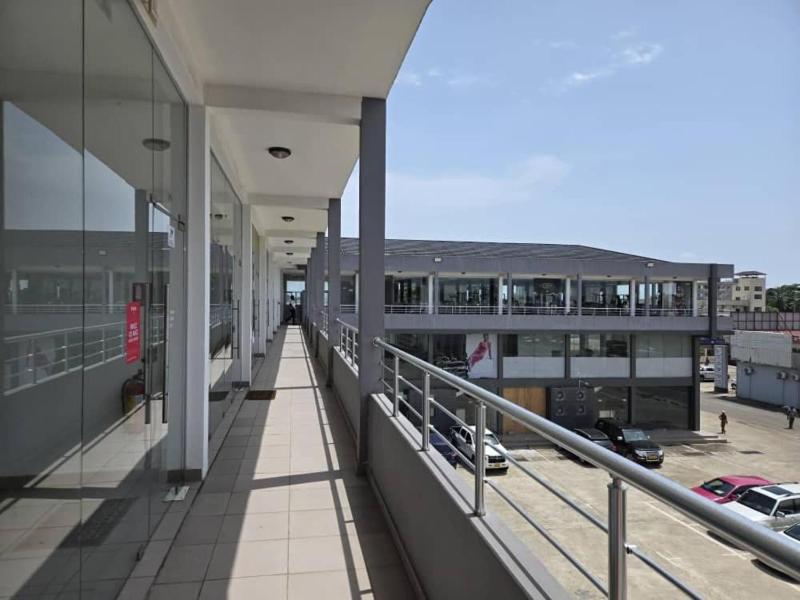 Le Prestige Appartement à Oloumi Libreville - image 1