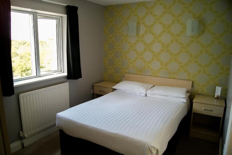 Standard Double Room image 4