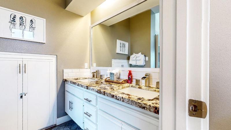 Snowcreek V #888 condo - image 7