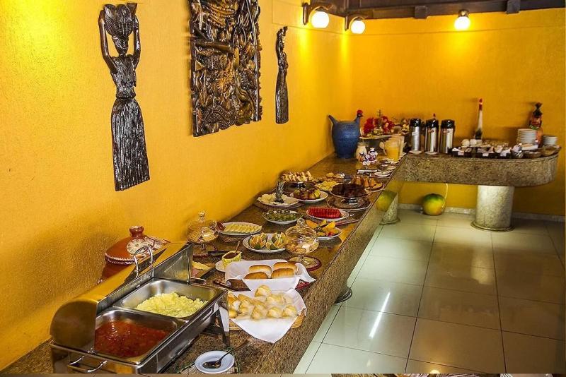Girassol Praia Hotel - image 12