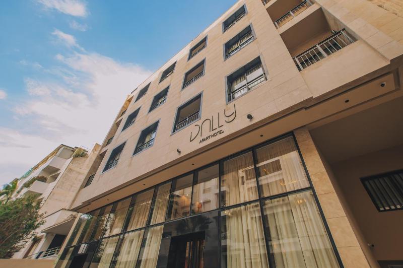 Dally Apart Hotel - image 1