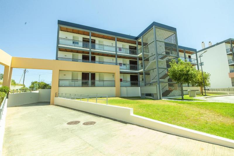 A11 - MarinaPark Hill Beach Apartment - image 2