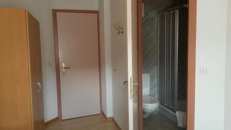 Single Room image 2