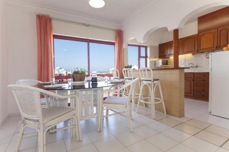 B25 - Candimar Beach Apartment - image 23