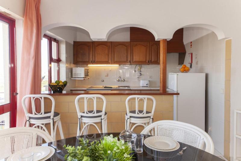 B25 - Candimar Beach Apartment - image 10